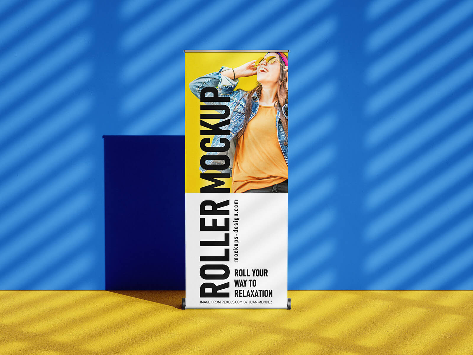 Stehen Roller Banner Mockup