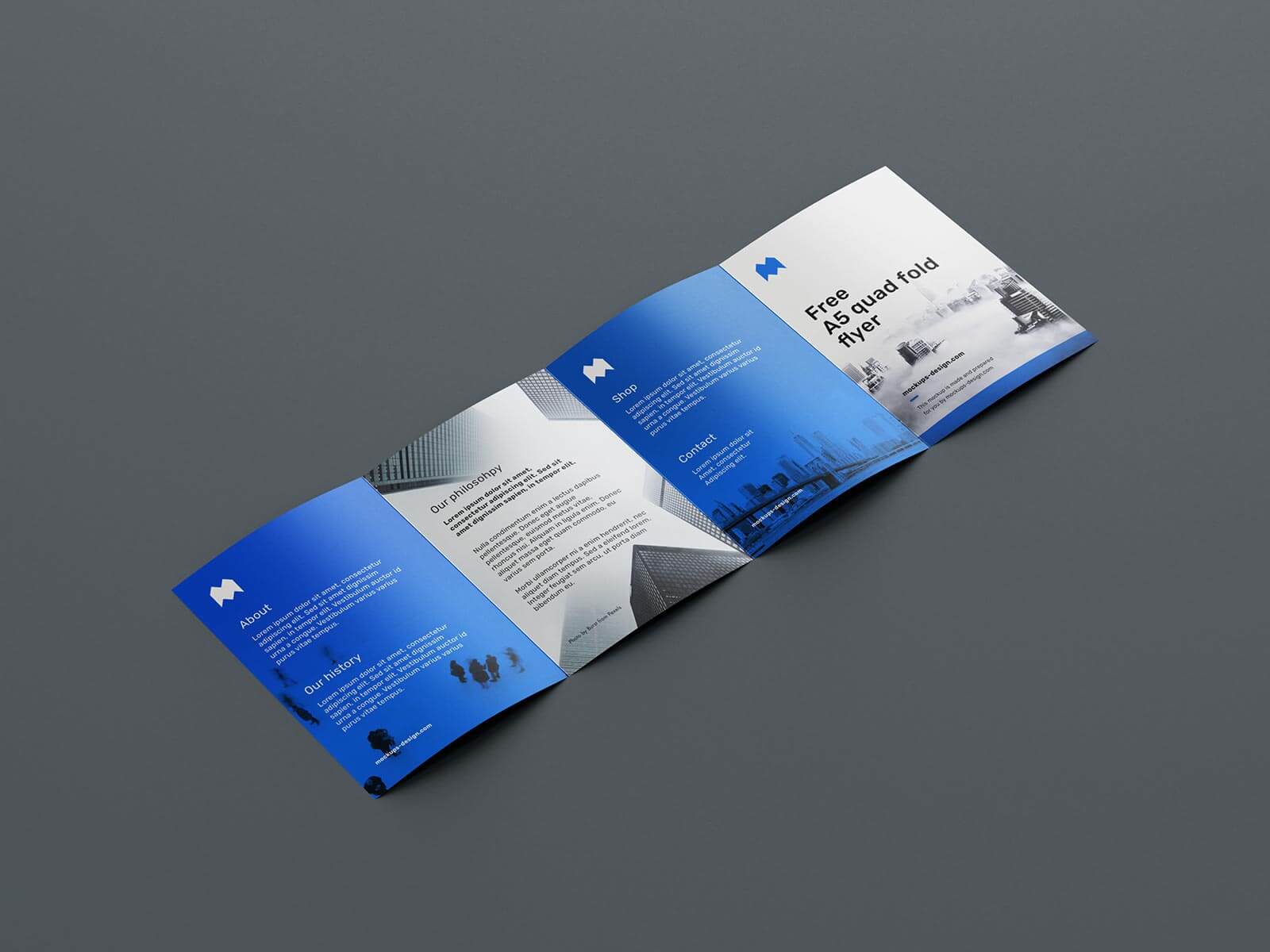 4 fois / quad Fold A5 Brochure Mockup