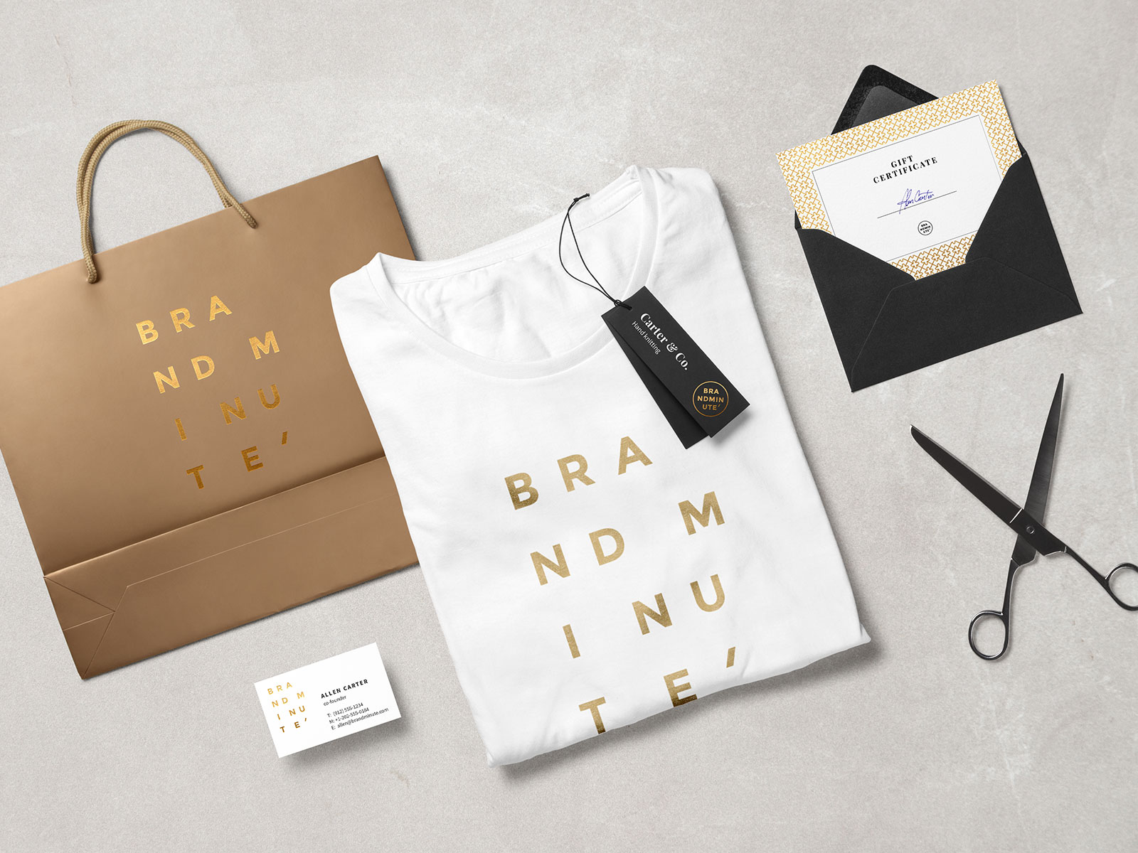 T-shirt, enveloppe, carte de visite et sac à provisions de marque de marque de marque