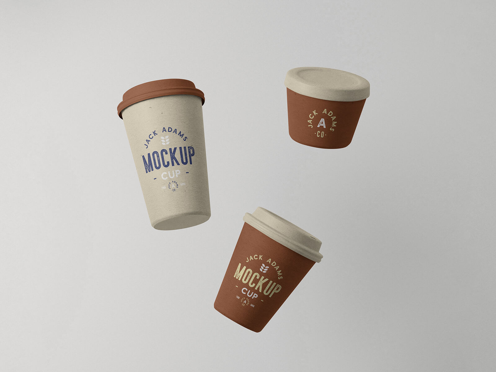 Maqueta de tres tazas de café de papel flotantes
