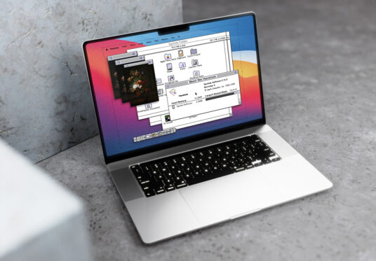 MacBook Pro M1 Mockup gratis