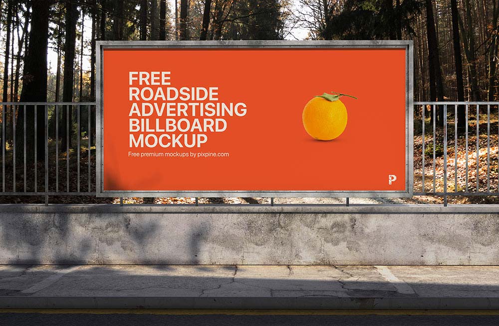 無料のRoadside Billboard Mockup