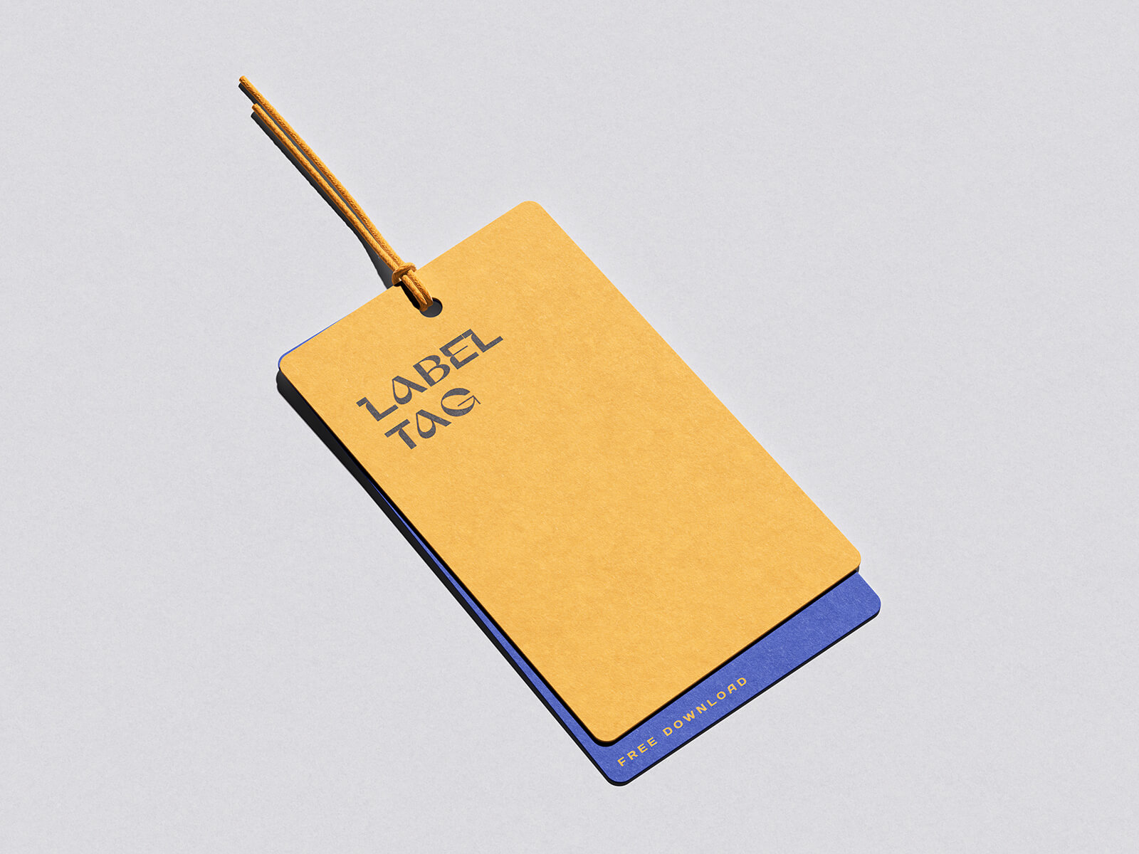 Doppellagiges Hang-Tag-Mockup