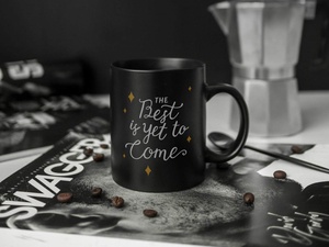 Tasse de café en céramique noire maquette