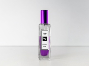 Mockup de botella de colonia / perfume / aroma