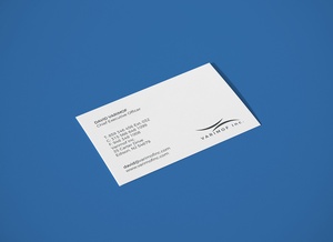 Элегантный набор макетов белой визитной карточки