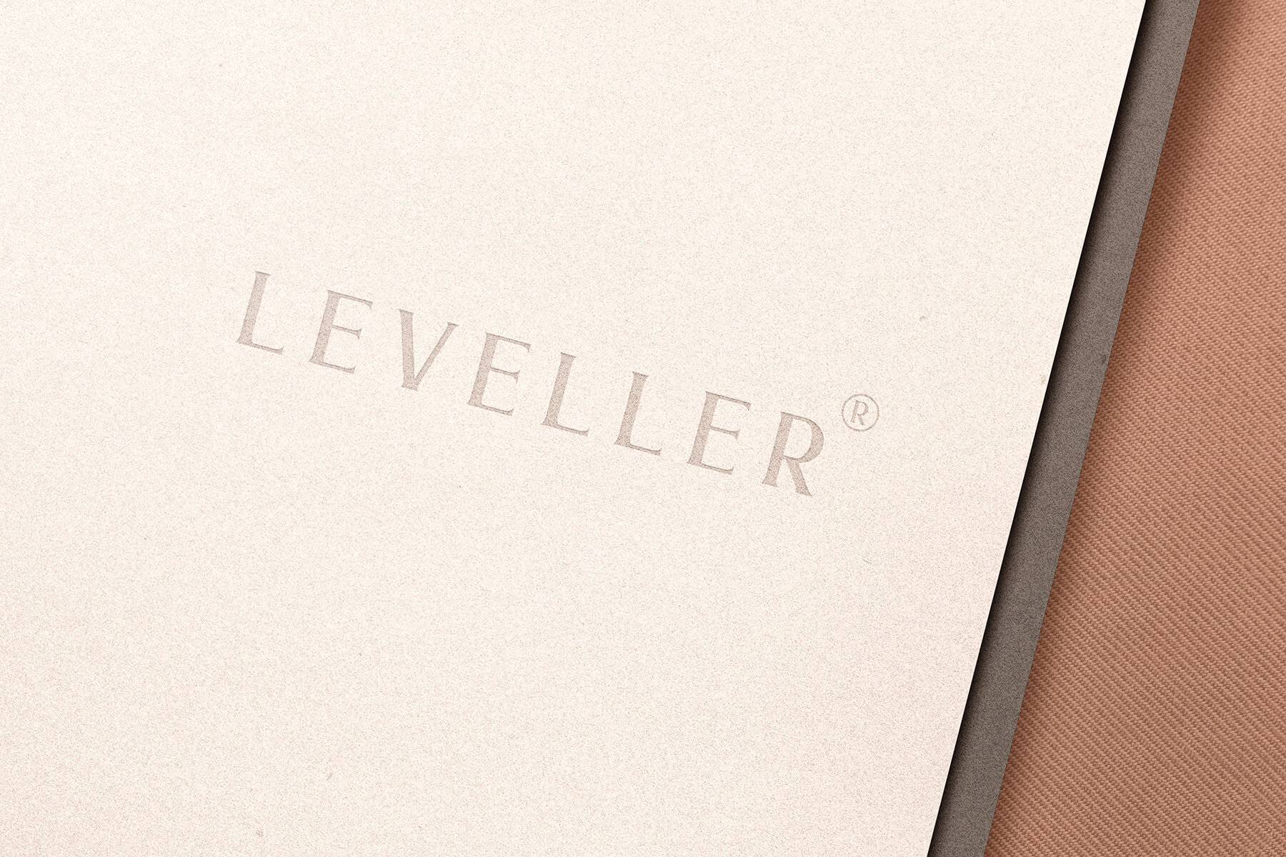 Eingravierter Papierlogo Mockup