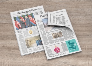 新聞の表紙と内側のページモックアップセット