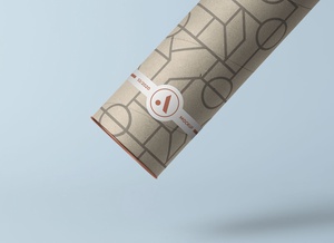 Tubo de papel con maqueta de etiquetas