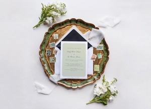 Maqueta de tarjeta de invitación de boda simple