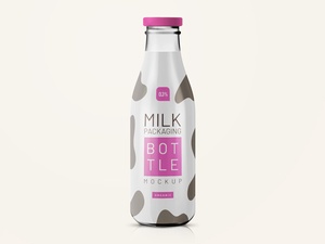 Бесплатный стеклянный молочный бутылкет Mockup PSD