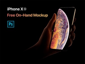 iPhone XS на руке Mockup