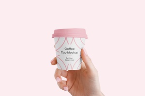 Maqueta de taza de café pequeño gratis